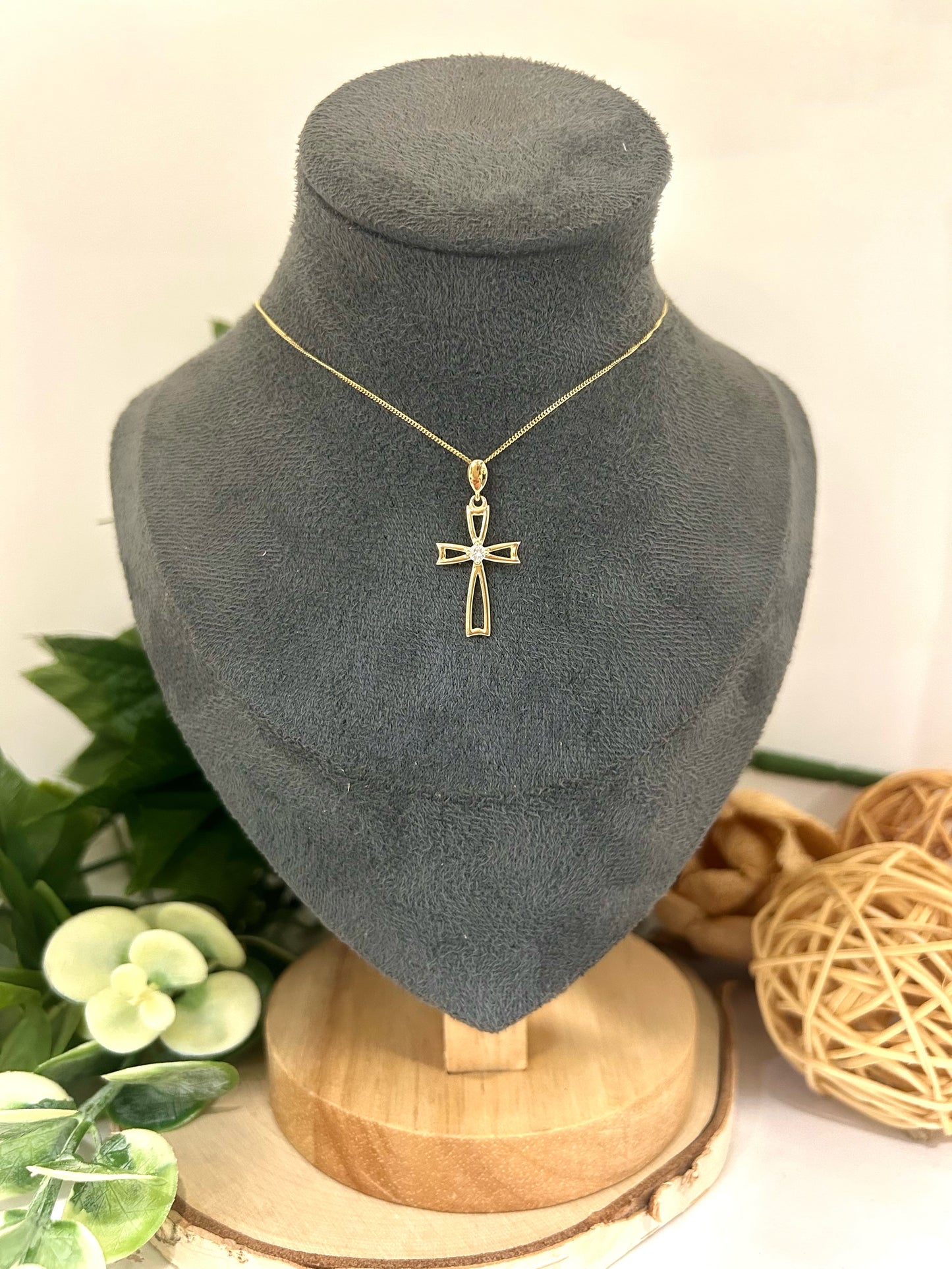 10k Gold 0.06ct Diamond Open Cross Pendant