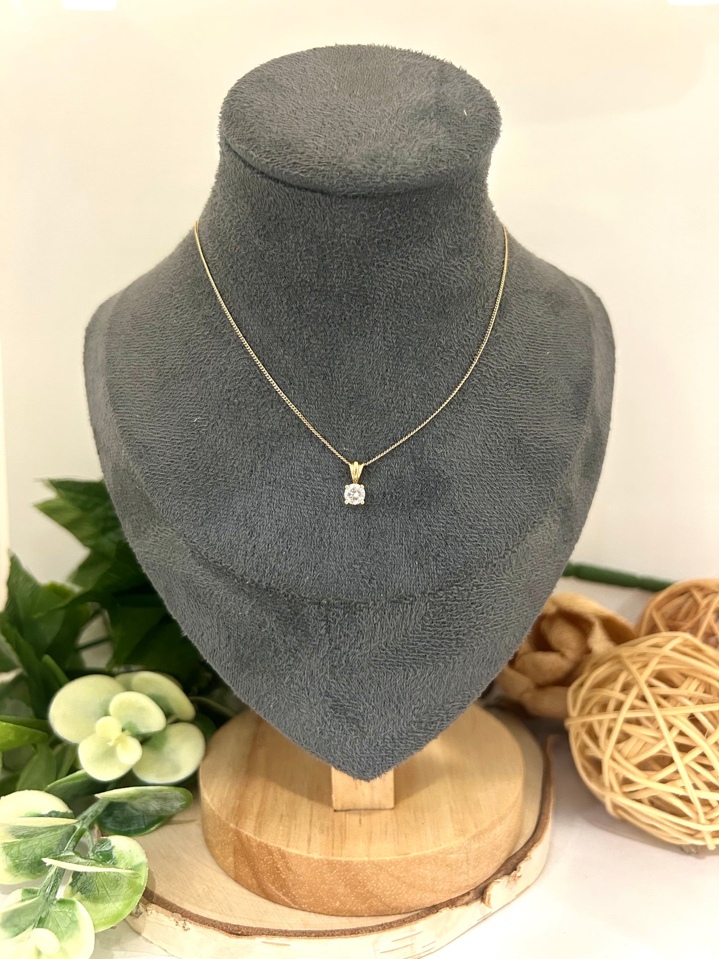 14k Yellow Gold 0.33ct Diamond Solitaire Tiffany Pendant