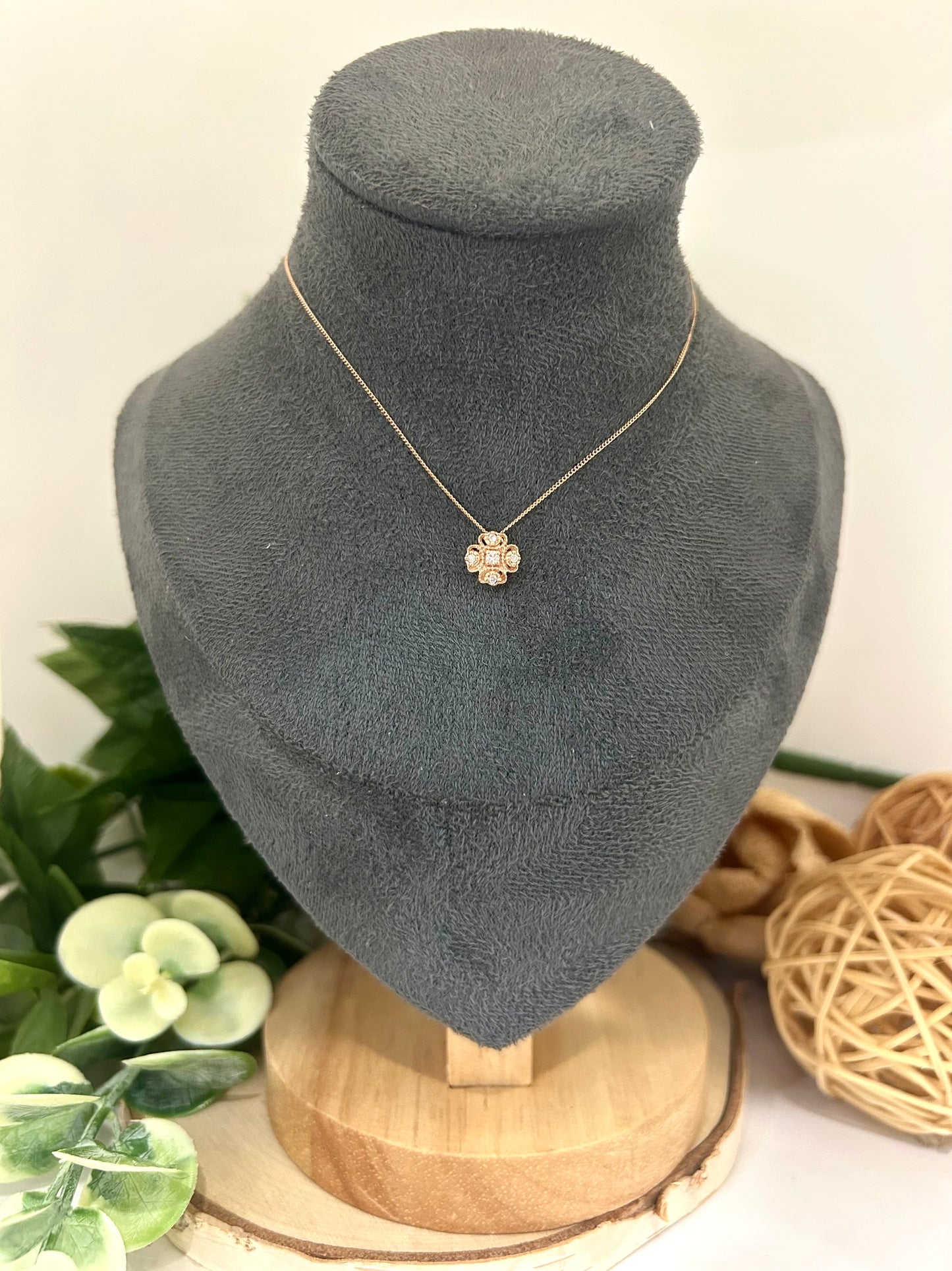 10k Rose Gold 0.04ctw Diamond Four Leaf Clover Pendant