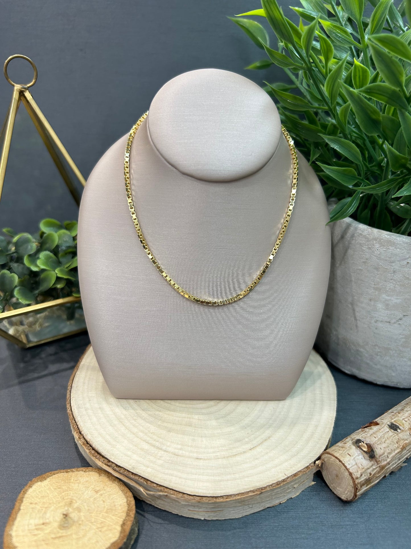 Unisex 10k Yellow Gold 1.6mm High Polish Box Chain