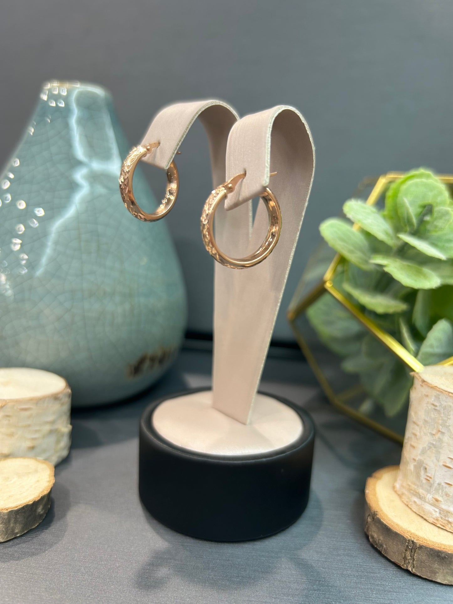 10k Gold Diamond Cut Hoop Earrings