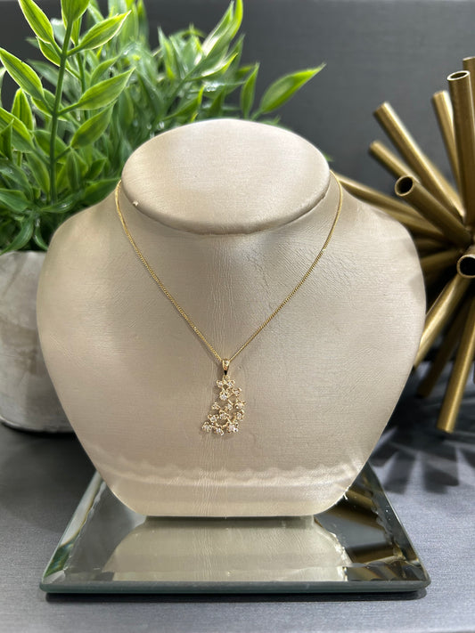 10k Yellow Gold 0.07ctw Diamond Spread Cluster Pendant