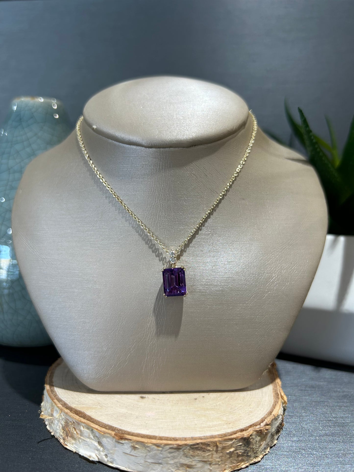 14k Yellow Gold Emerald Cut Amethyst Pendant