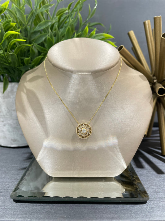 10k Yellow Gold 0.19ctw Diamond Flower Disc Necklace