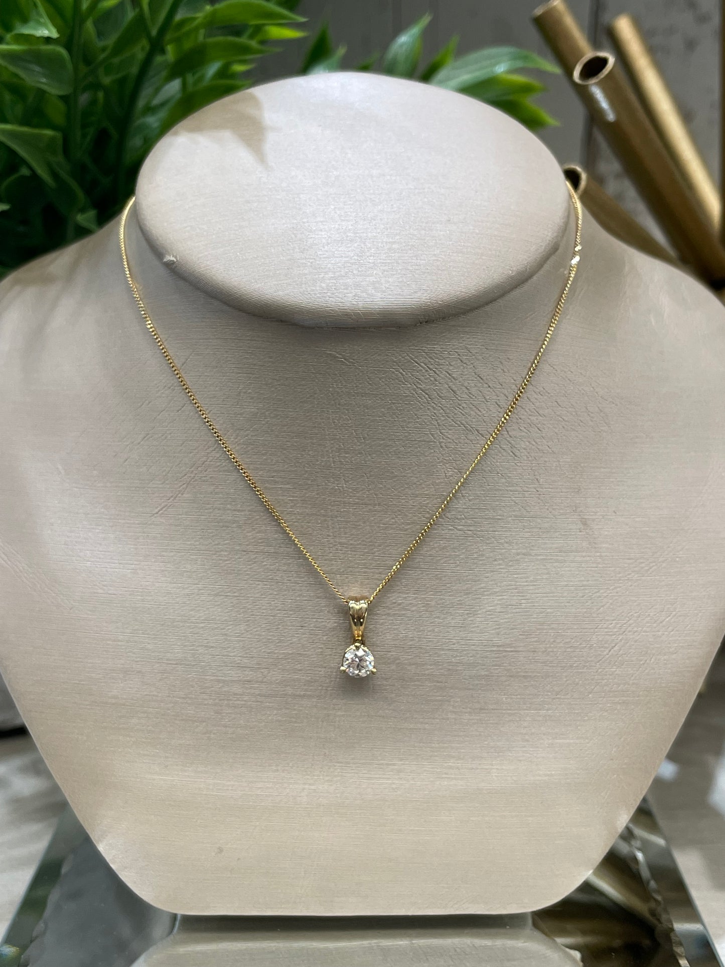 14k Yellow Gold 0.25ct Diamond Three Claw Pendant